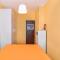 Foto: Let the Sunshine in Two Bedroom Loft Central Apartment 24/36