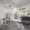 Renovated 2/2 Unit at Yacht Club/Aventura