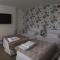 Acacia Villas Guest House - Guildford