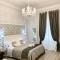 Charme & Chic Luxury