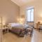 Elizabeth House - WelcomeToRhome