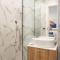 Leiland #colony_White_Tower_Suite - Solún