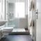 SC 04 by ROCKCHAIR Apartments l SUPERHOST Status l 4 Bedrooms Boxspringbeds 2 Bathrooms Balcony Elevator - Cozy Family & Business Flair welcomes you!