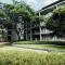 23 Degree Condominium R76