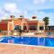 Foto: Carvoeiro Villa Sleeps 4 Pool Air Con WiFi 1/22