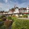Auld Holland Inn