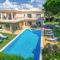 Foto: Vale do Lobo Villa Sleeps 8 Pool Air Con WiFi 22/27