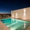 Foto: Porches Villa Sleeps 10 Pool Air Con WiFi 1/21