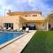 Foto: Praia Da Luz Villa Sleeps 8 Pool Air Con WiFi 23/25