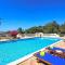 Foto: Lagos Villa Sleeps 10 Pool WiFi 4/27