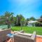 Foto: Lagos Villa Sleeps 10 Pool Air Con 9/27