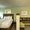 Fireside Inn and Suites - Devils Lake