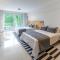 Lemon Suites
