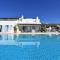 Foto: Paros Villa Sleeps 12 Pool Air Con 16/23