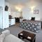 Cable Court Motel
