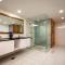 Yoyo Hotel