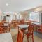 Quality Inn & Suites Oceanside Near Camp Pendleton - أوشن سايد