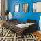 Trifecta Prime Location & Balcony Superhost - Charlotte