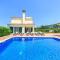 Foto: Almancil Villa Sleeps 10 Pool Air Con WiFi T607909 5/69