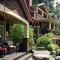 The Tuwanek Hotel and Spa - Sechelt