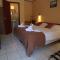 Logis Hôtel LE PRESSOIR - 圣希尼扬