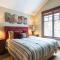Silver Star #902 - 3 Bed TH