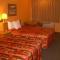 83 motel