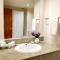 Diamond Plaza Hotel