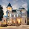 Neighbourgood Sutter Mansion