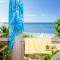 Las Rocas Resort and Dive Center