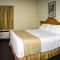 Travelodge by Wyndham St. Louis - Berkeley