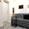 LEA APARTMENT - FREE PARKING in front for 2 cars