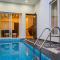 StayVista at Villa Esencia with Pvt Pool & Gym in North Goa - Сіолим