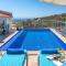 Dahlia Penthouse - Beautiful Luxurious Private Pool Fantastic Harbour Views - Kalkan