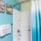 Trifecta 2BR Free Parking Modern Superhost - Дарем