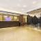 Royal Group Hotel Minghua Branch