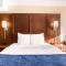 Comfort Inn & Suites Medicine Hat - Medicine Hat