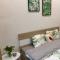 N&D Happy House- Studio Apartment - Phong tieu chuan khach san, bep nau va nha ve sinh trong khuon vien