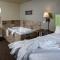 Julies Park Cafe & Motel