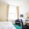 Queensbridge Hotel
