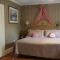 Shipwright Inn