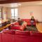 Dusky Lodge