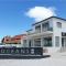 Oceans Guest House & Luxurious Apartments - Struisbaai