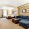 Comfort Suites Knoxville Airport