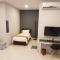 White House Homestay
