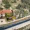 Argyros house