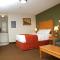 Chateau Motel