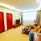 Diamond Pearl Hotel ,Phnom Penh,Royel Palace, Mekong RIver,Swimming Pool
