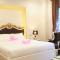 Carita Hotel