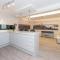 The Mews, York Place by Harrogate Serviced Apartments